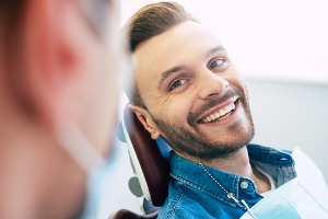 Patient smiling after Teeth Cleaning in Normal IL